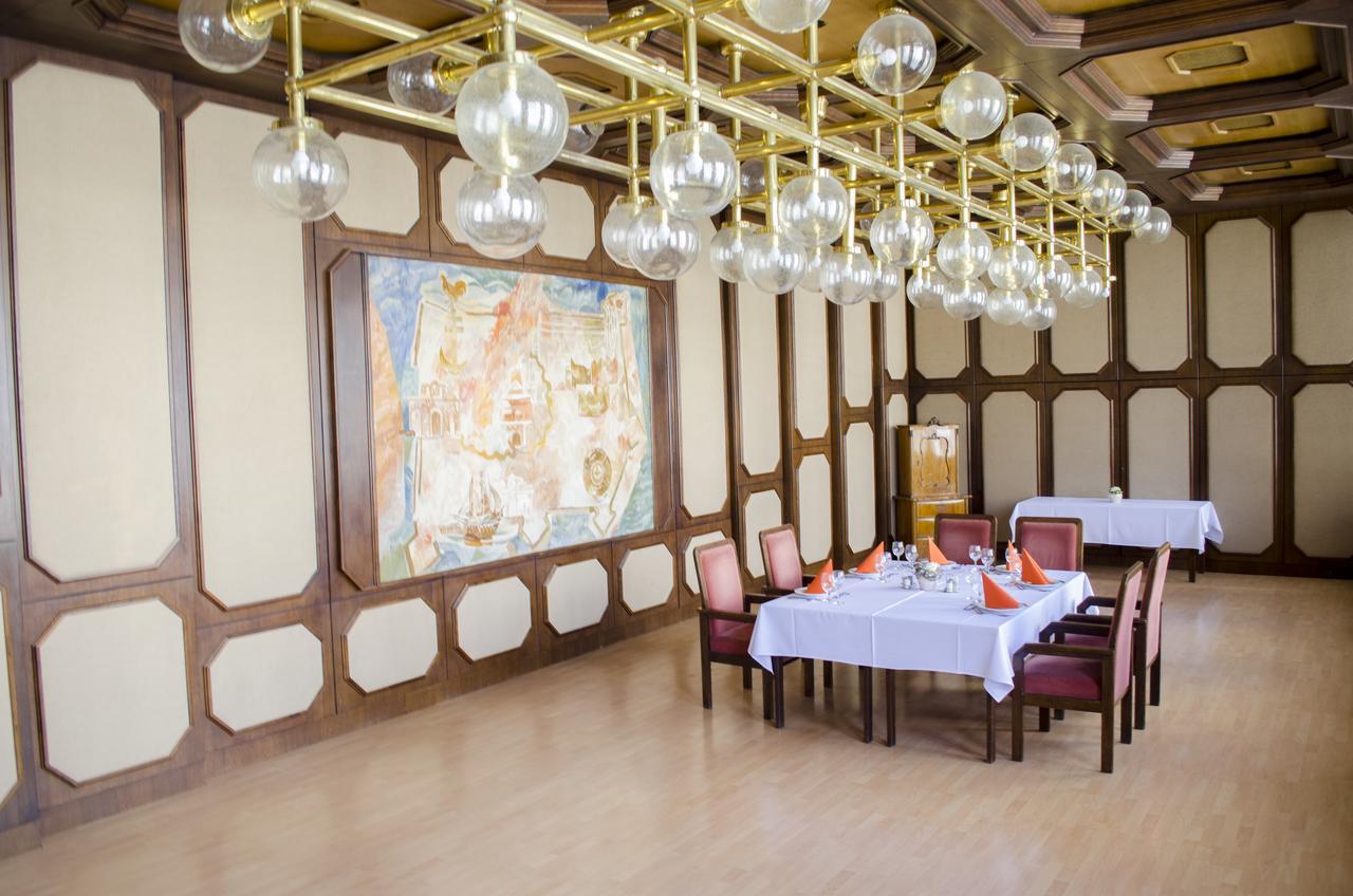 Hotel Konferencia Győr Zewnętrze zdjęcie