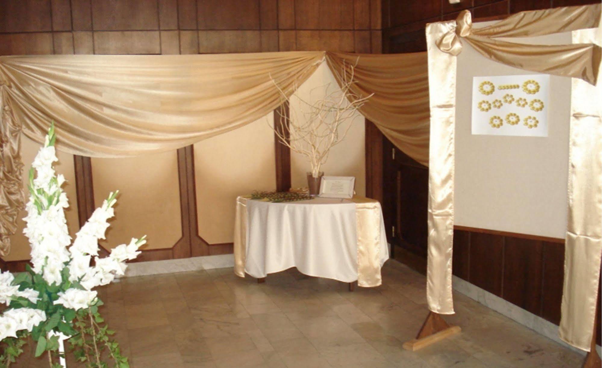 Hotel Konferencia Győr Zewnętrze zdjęcie