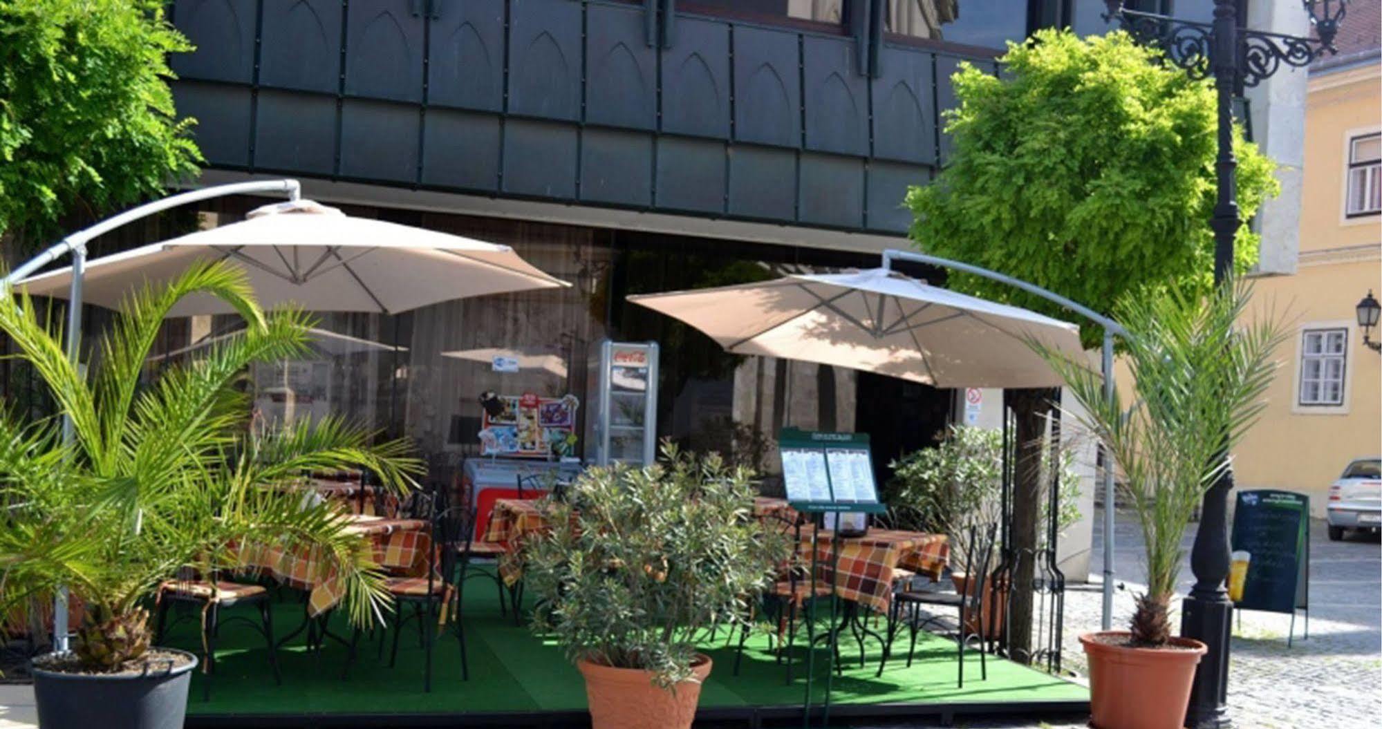 Hotel Konferencia Győr Zewnętrze zdjęcie
