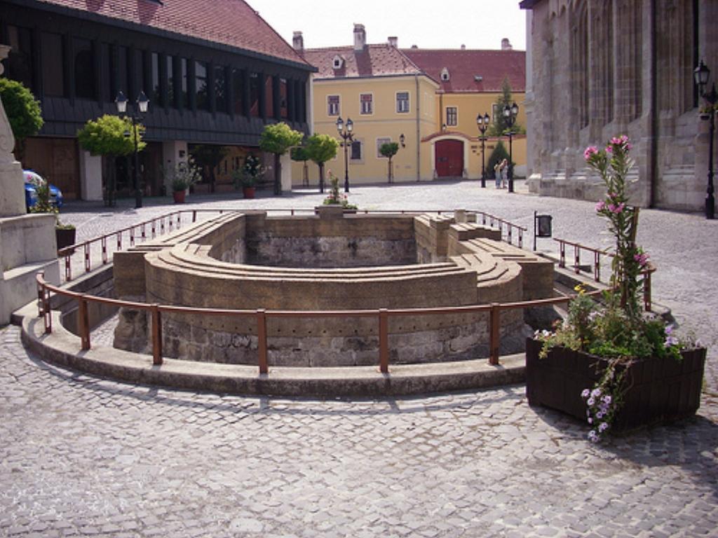 Hotel Konferencia Győr Zewnętrze zdjęcie